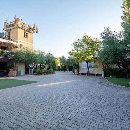 Heliopolis Camping & Village Pineto Buitenkant foto
